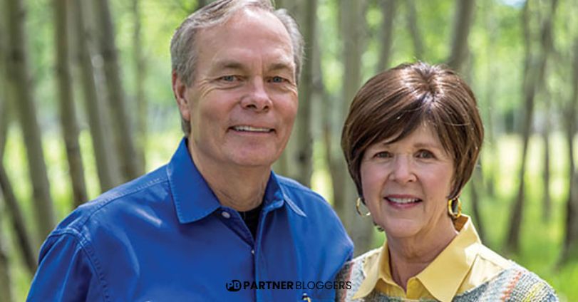 andrew wommack wife